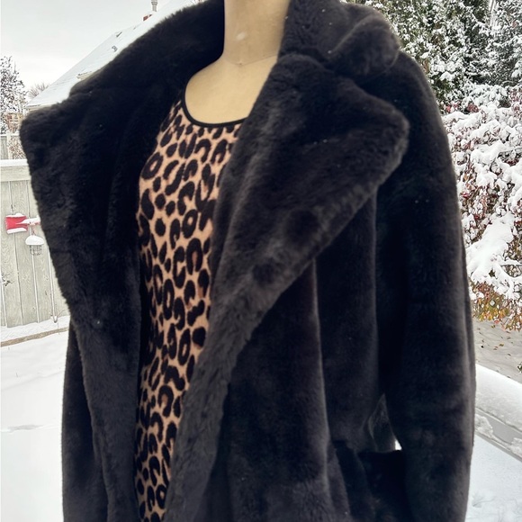 ICHI super soft faux fur jacket with big collar and pockets - Picture 3 of 10